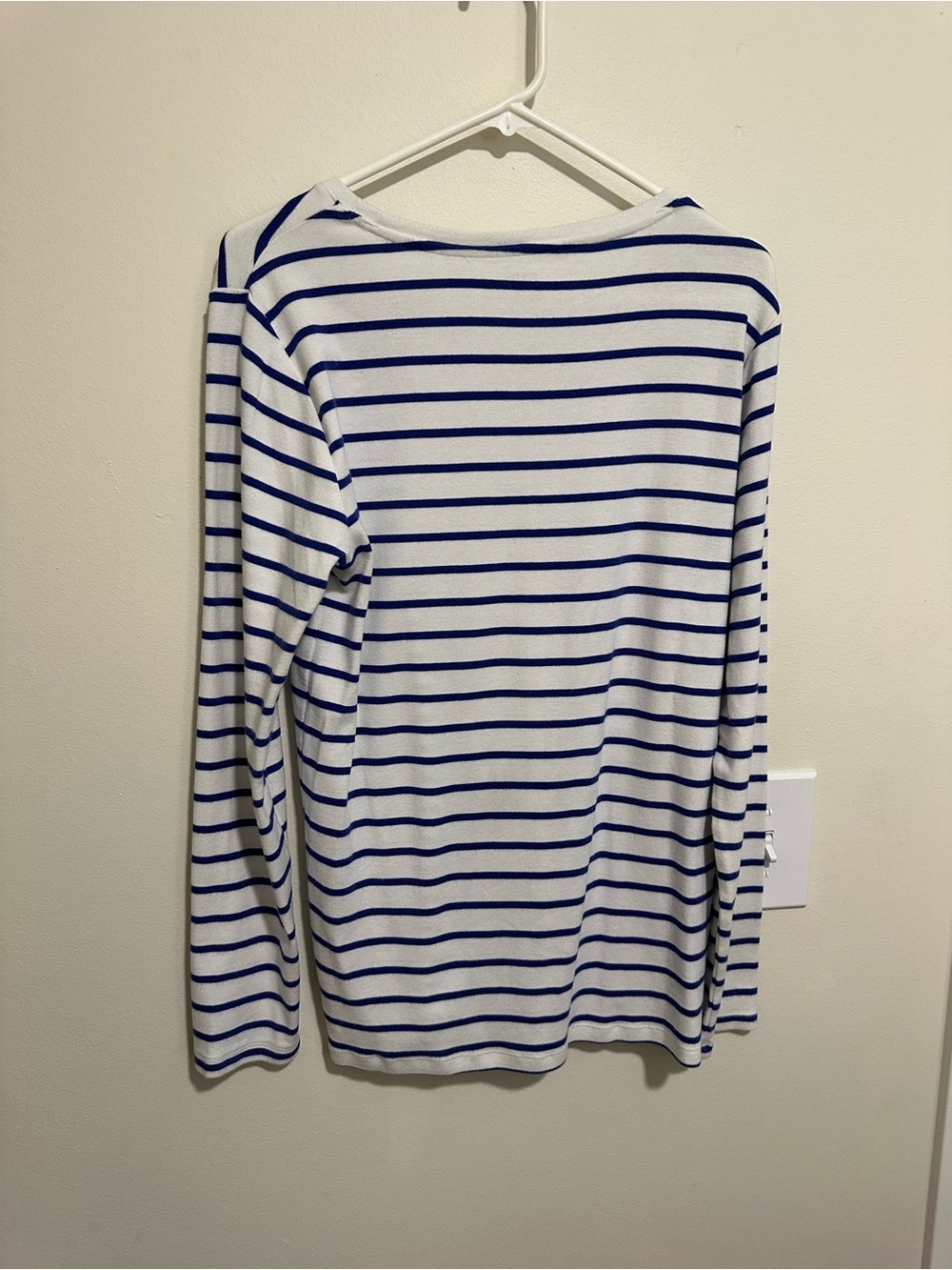 Gap long sleeve cobalt blue and white striped long sleeve modern tee - size XL